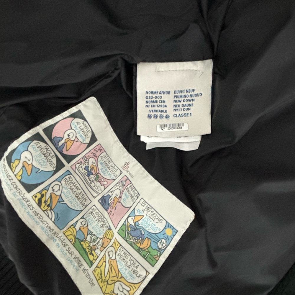 Moncler down jacket - Picture 9 of 10